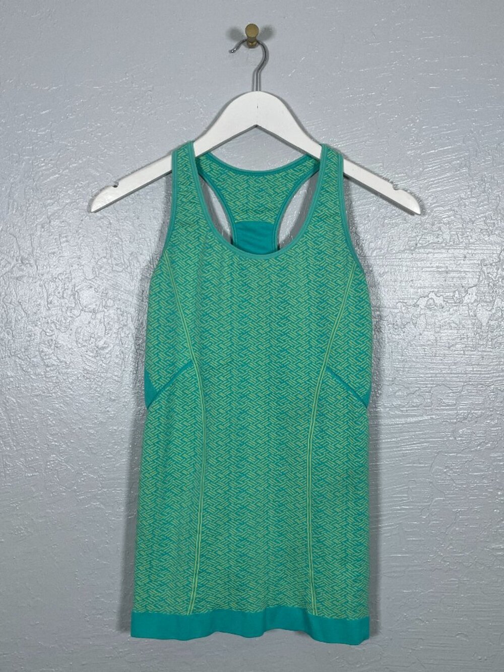 Title Nine Women M Blue Green Jacquard Racerback Tank Fitted Athleisure Workout